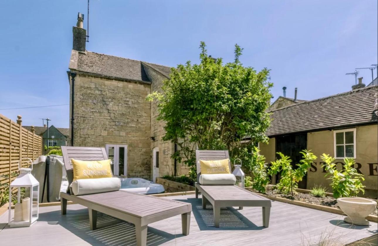 Luxury Cotswolds Cottage With Hot Tub วินช์คอมบ์ ภายนอก รูปภาพ
